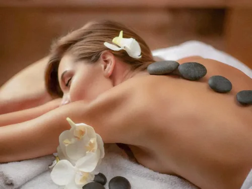 Karstu akmenu masazas