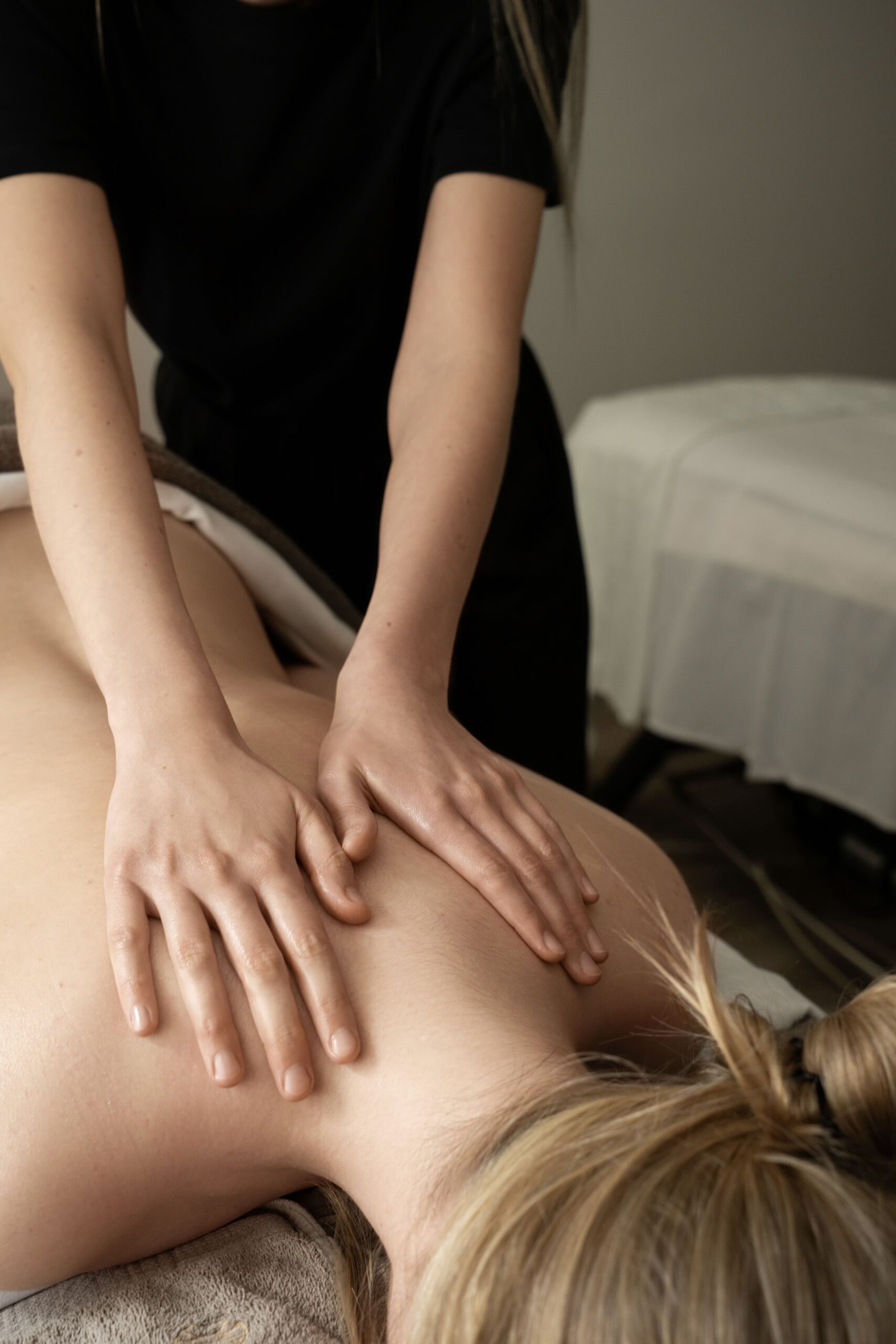 Individualus viso kūno masažas